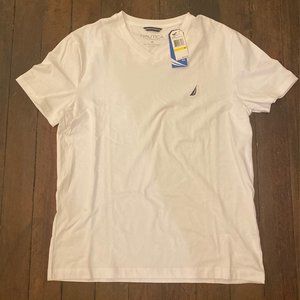 New med Nautica mens v neck performance